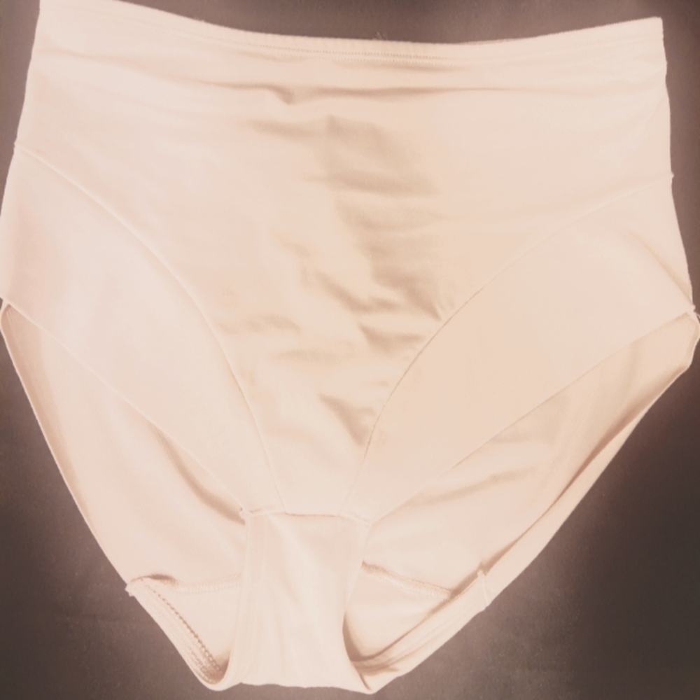 Undergarment/shapewear